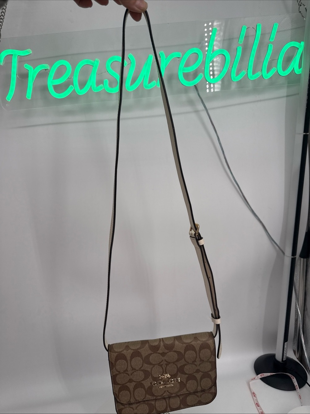 EUC Coach Brown Signature Canvas Crossbody with Cream Strap - Picture 6 of 16